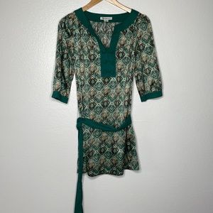 BCBGeneration Half Sleeve Mini‎ Dress sz XS Green/ multicolor
